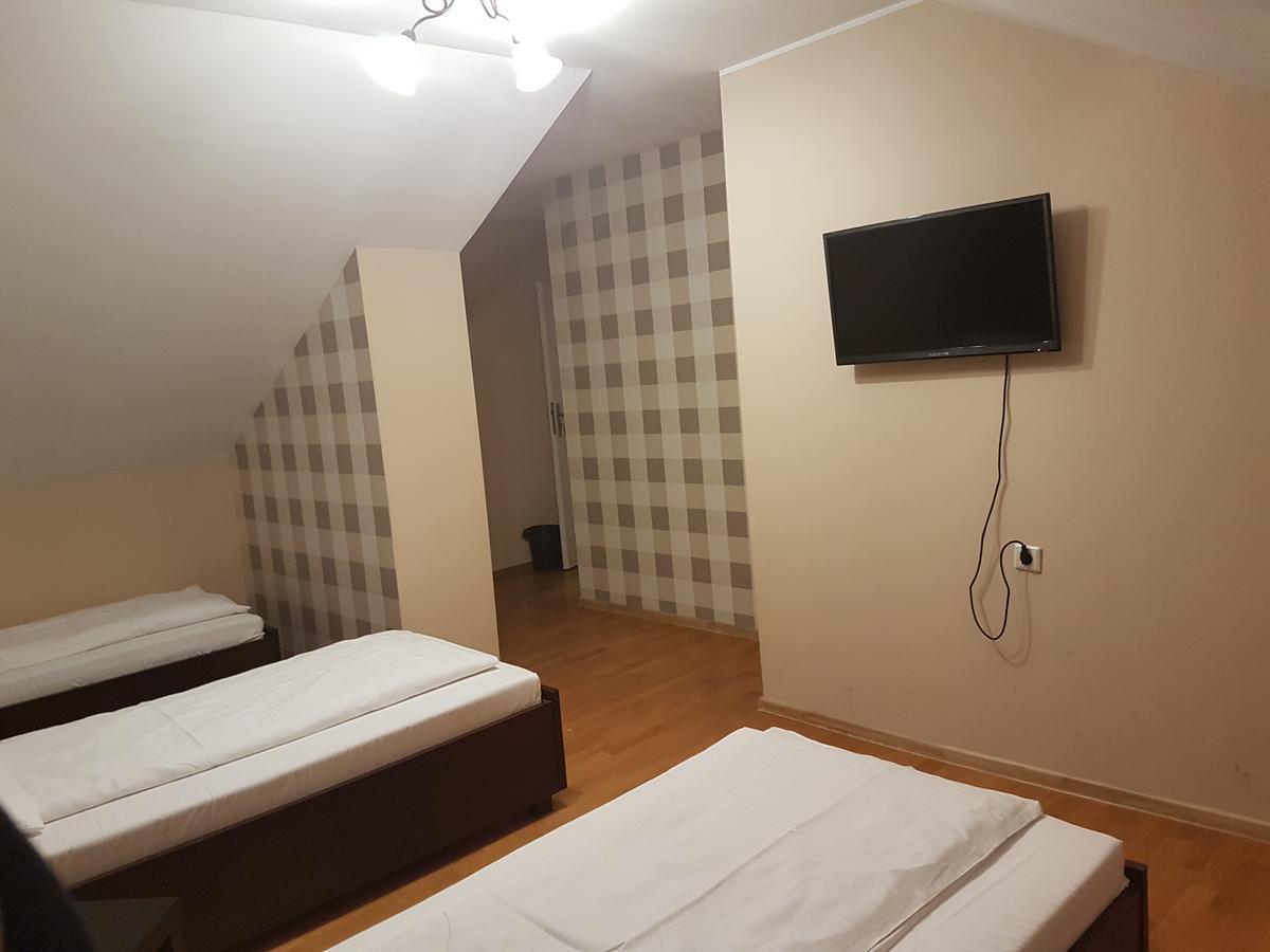 Duszka Hostel วอร์ซอ ภายนอก รูปภาพ
